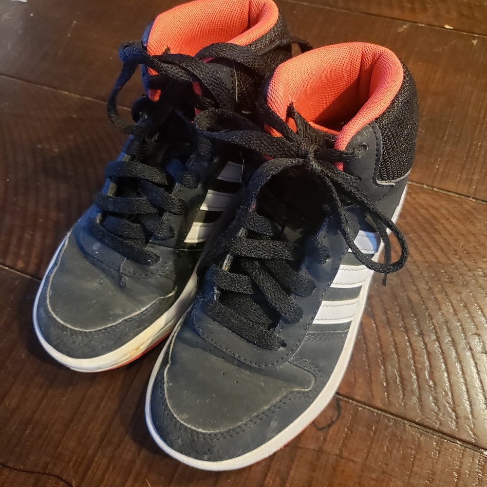 Adidas - Picture 3 of 3